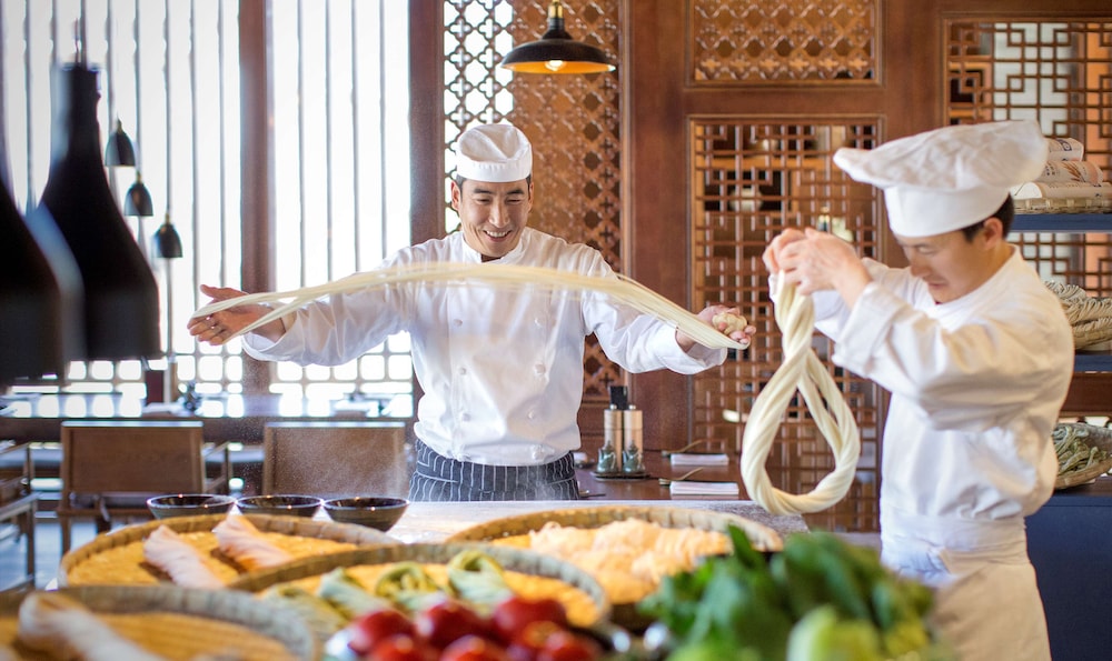 Jinmao Purelax Lijiang, The Unbound Collection By Hyatt 30/70