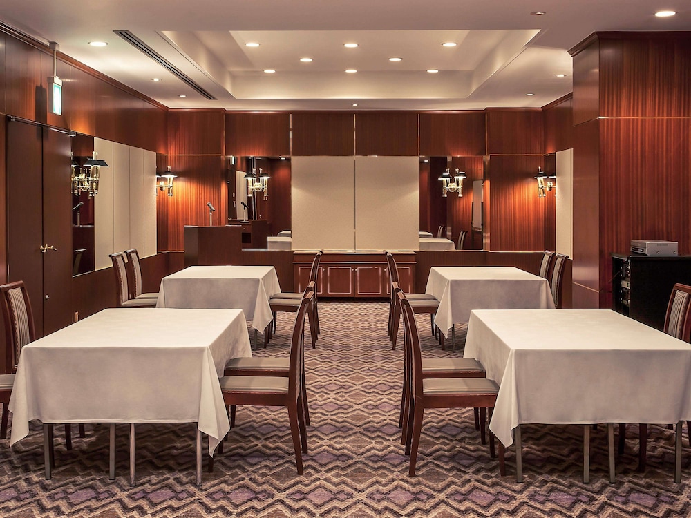 Mercure Nagoya Cypress 41/61