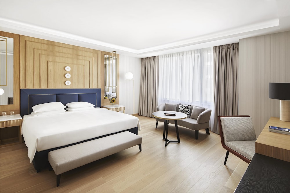Grand Hyatt Athens 15/50