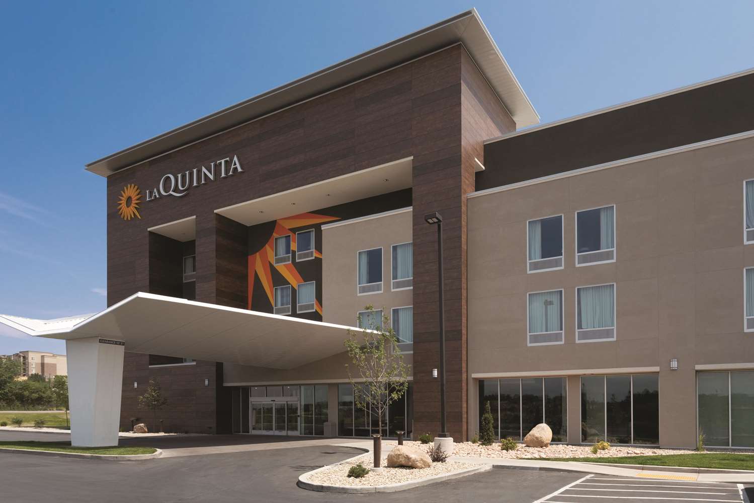 La Quinta Inn and Suites by Wyndham South Jordan 4/42