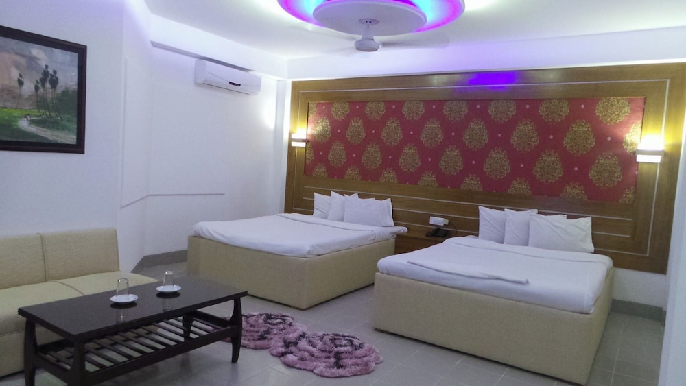 Nagar Valley Hotel 31/50