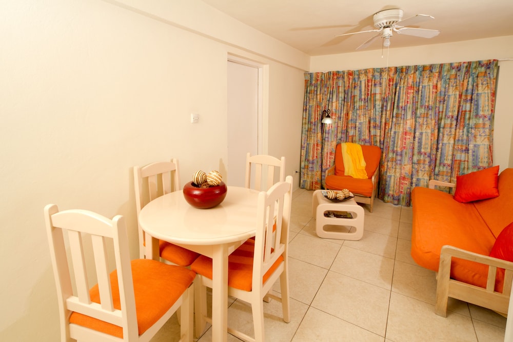 MELROSE BEACH APARTMENT 31/50