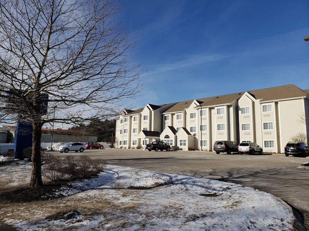 Microtel Inn and Suites Dover 28/36
