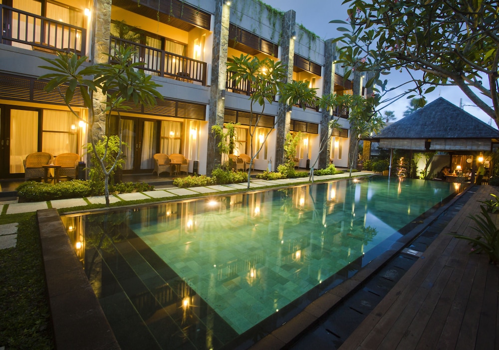The Astari Villa And Residence 4/67