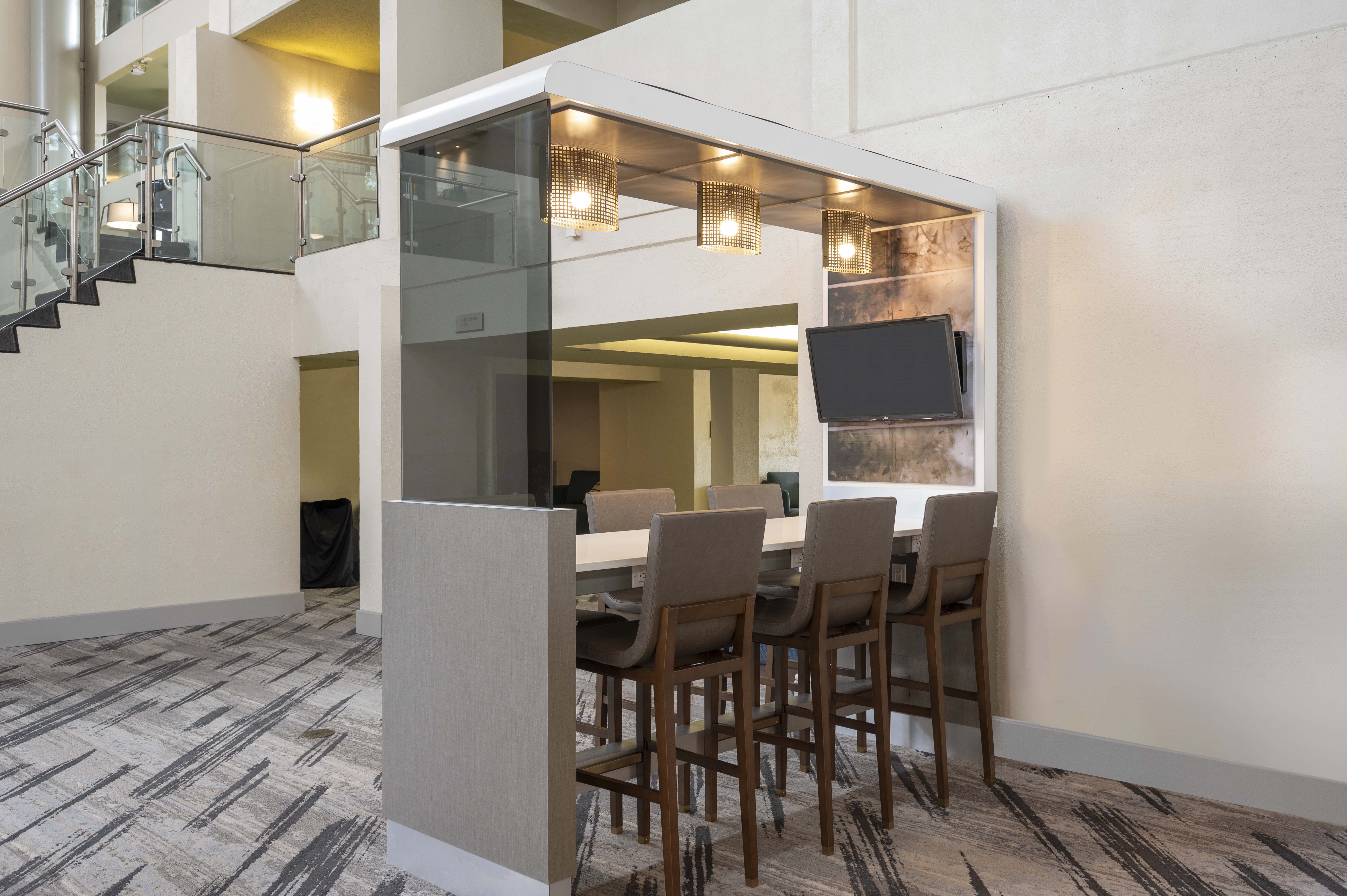 Crowne Plaza Indianapolis Airport 54/58