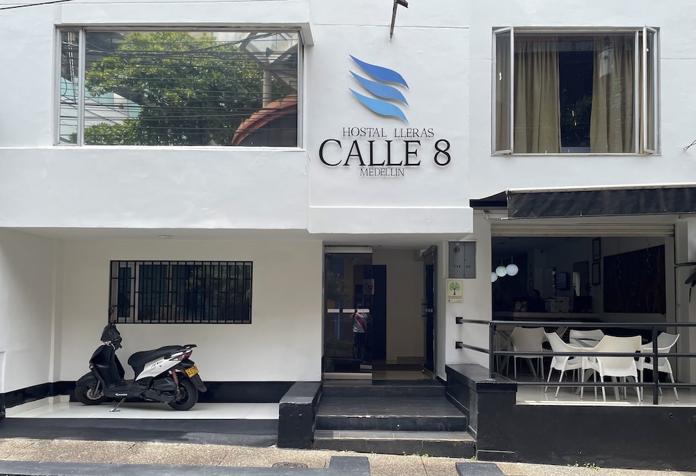 Hostal Lleras Calle 8 2/49