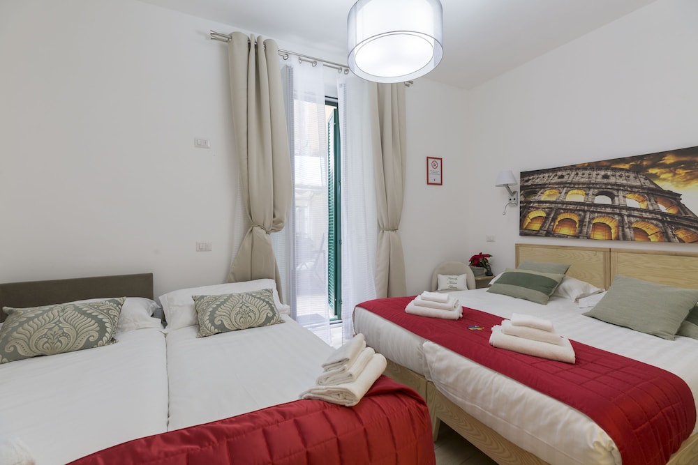 Flatinrome Deluxe Rooms 19/50
