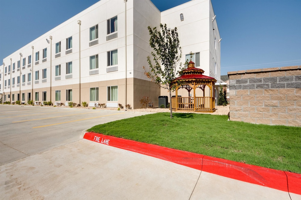 Motel6 Tulsa, OK 49/59