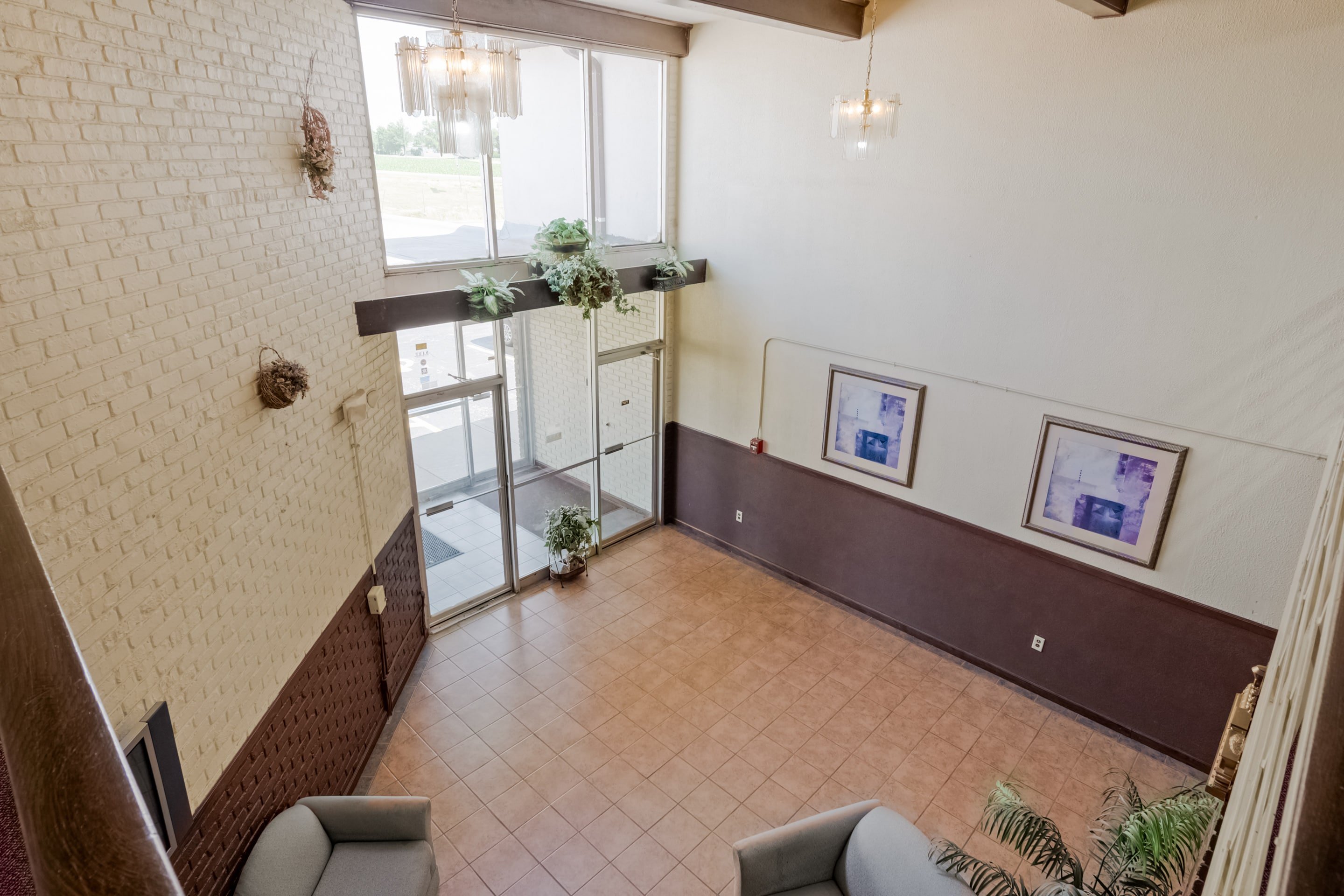 OYO Hotel Morton/Peoria IL I-74 13/21