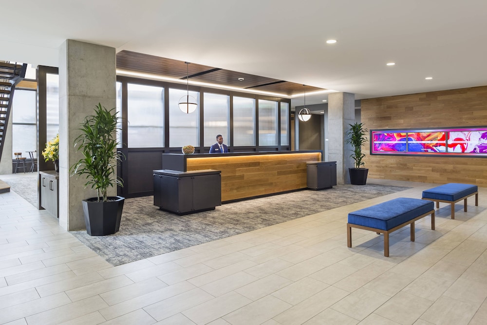 Springhill Suites By Marriott Madison 6/40