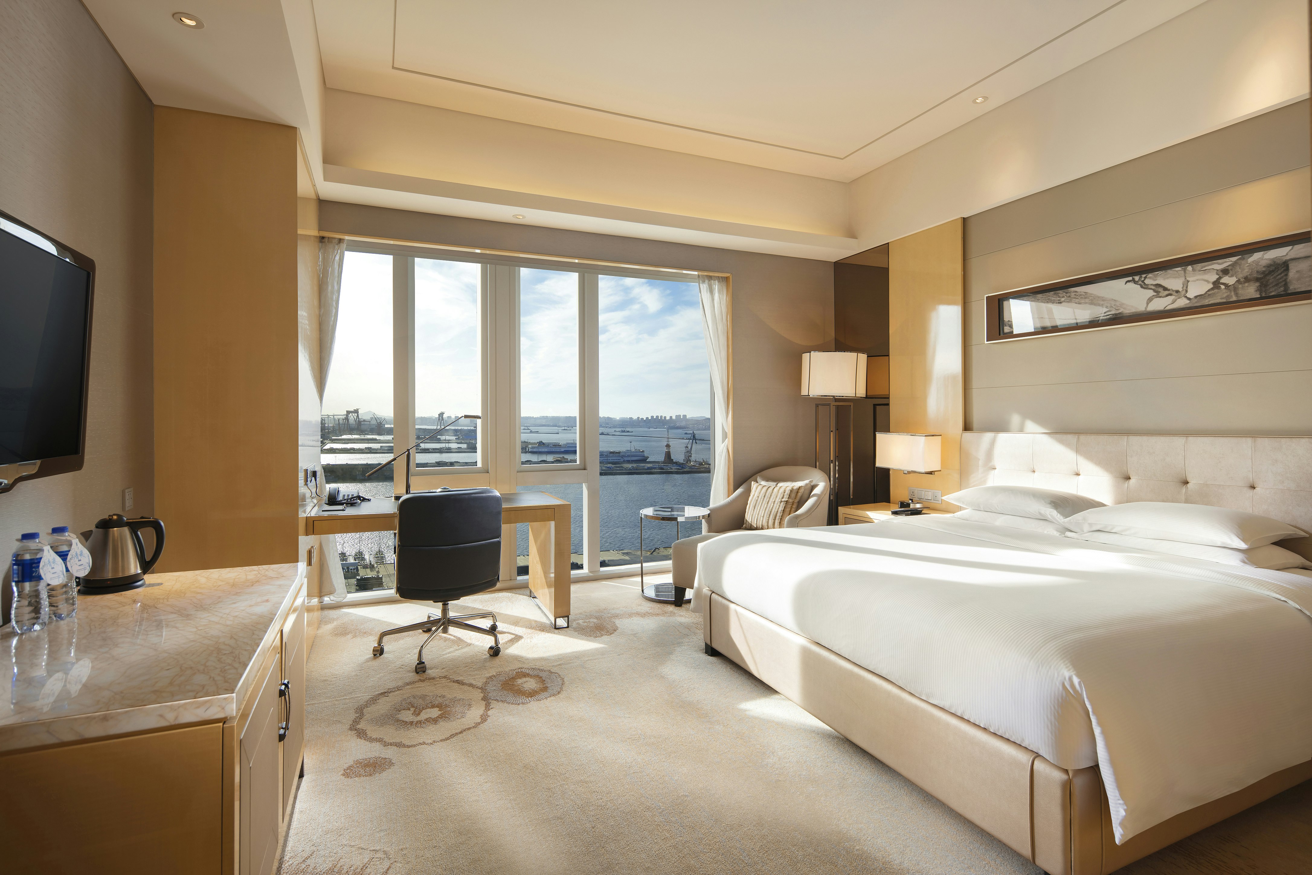 Harbor, Executive, King Bed