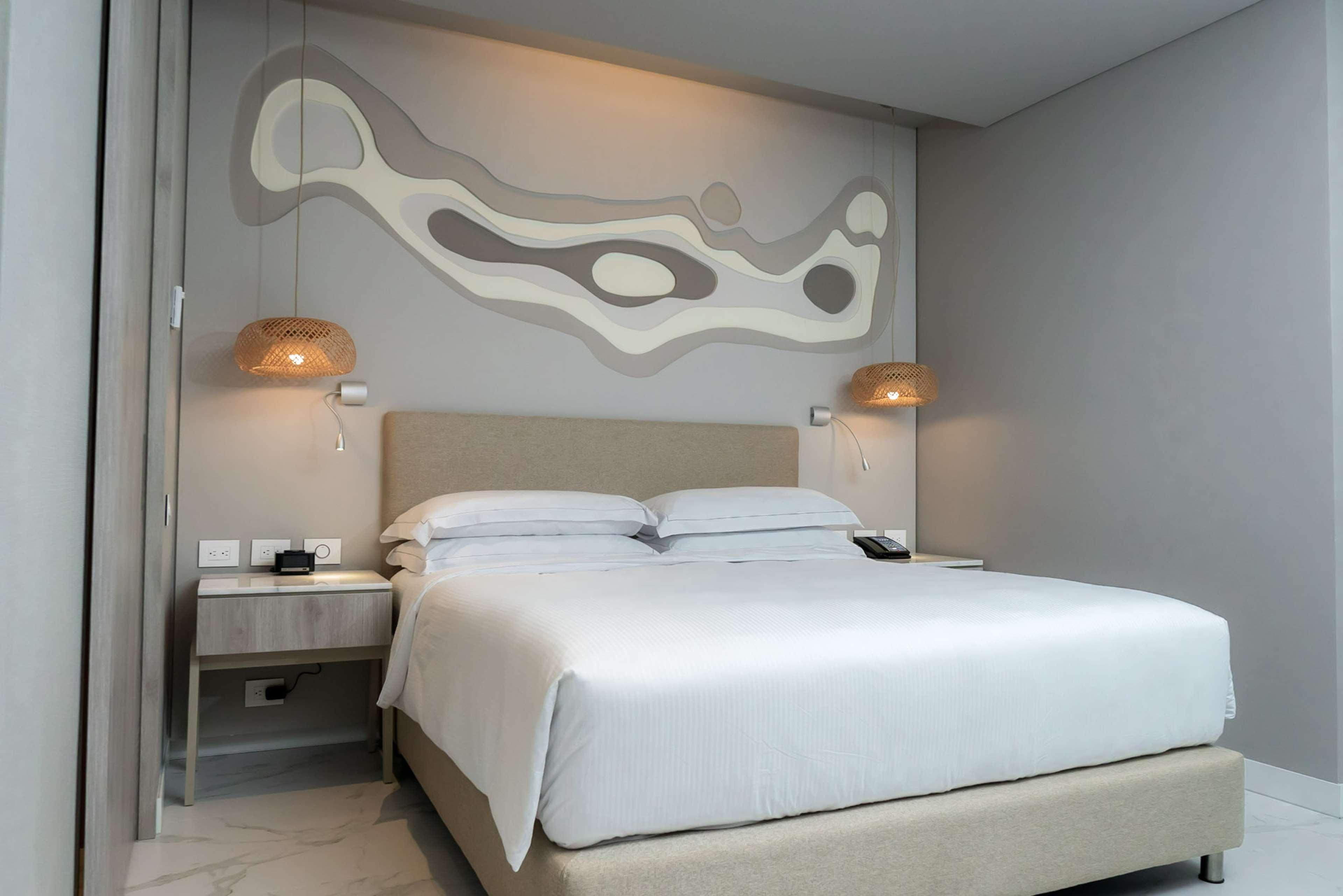 DELUXE, KING BED, CITY VIEW, SOFA, BALCONY
