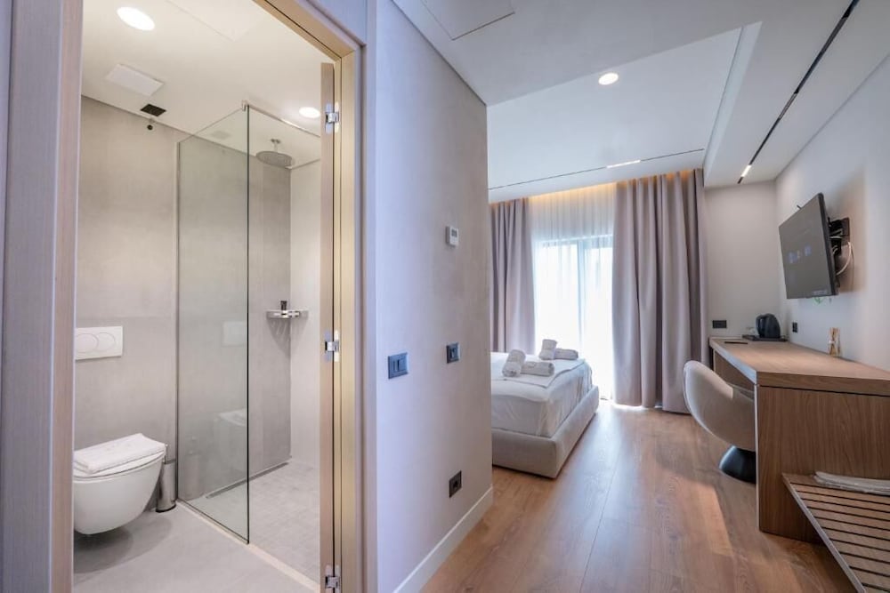 GRAND HOTEL SARANDA 49/50