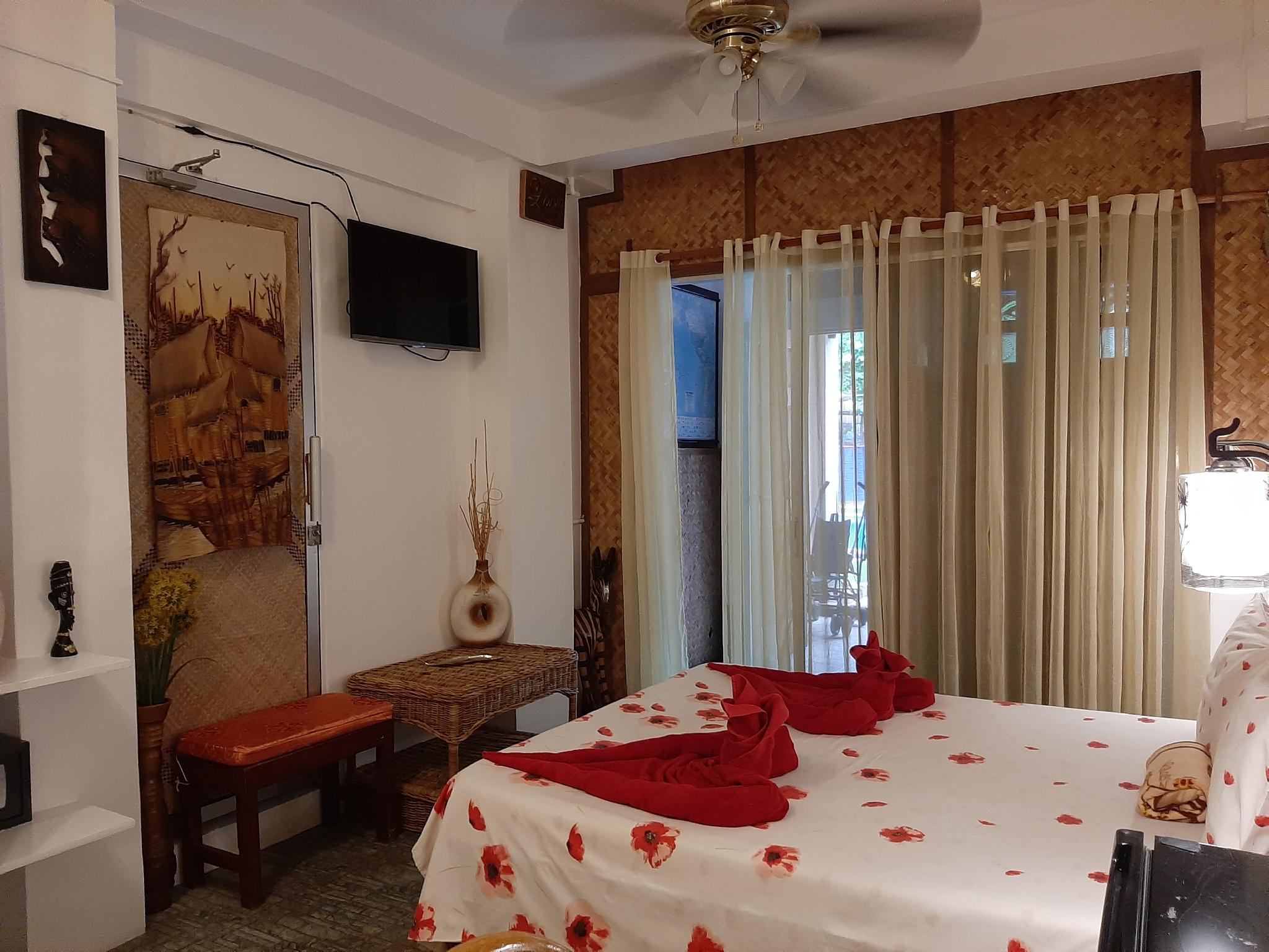 Gold، Lala Panzi Bed And Breakfast 2/3