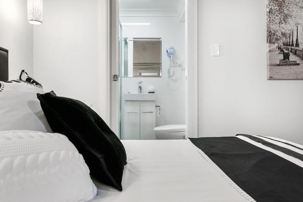 Airport Hotel Sydney 22/40