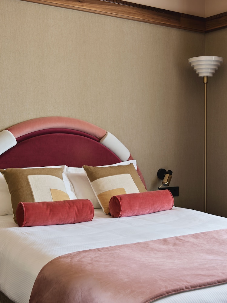 Hotel Mercedes 14/60