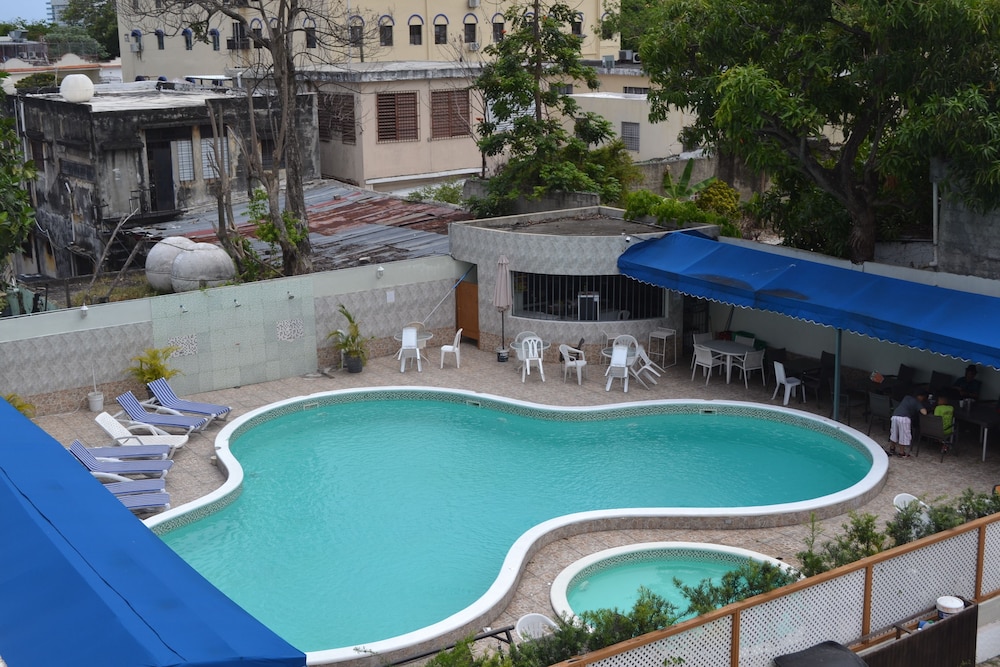 Hotel Renacer 29/34