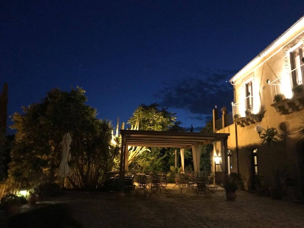 Villa Tasca Turismo Rurale 2/50