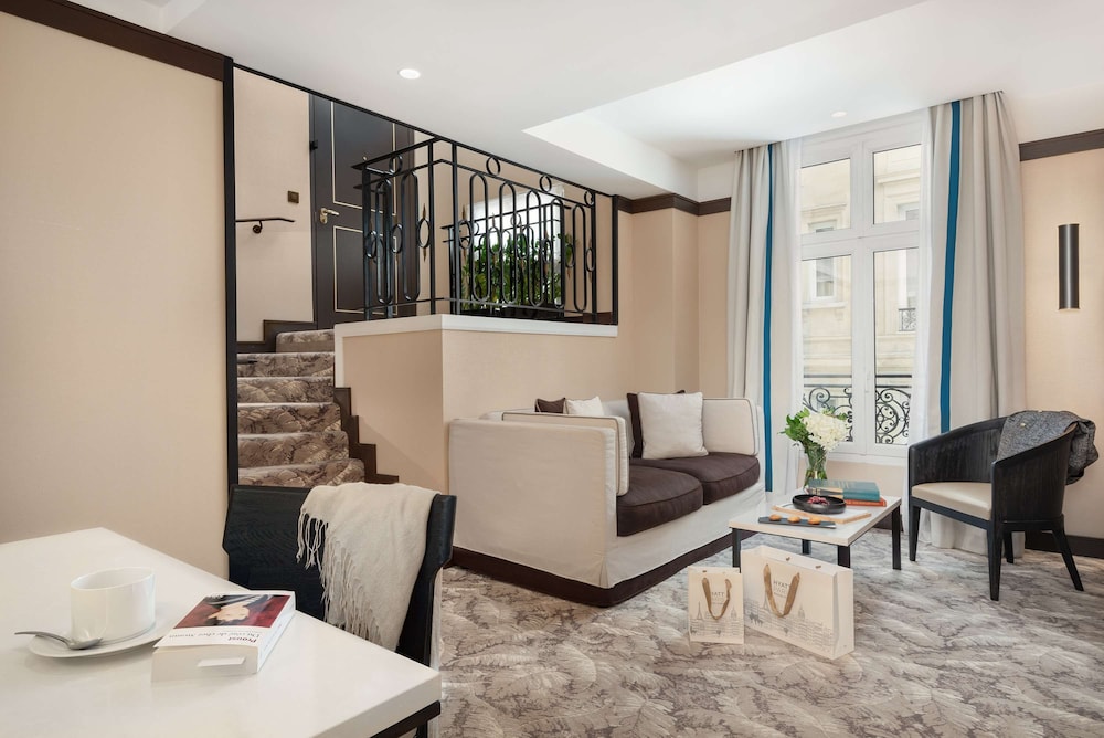 Hyatt Paris Madeleine 40/72