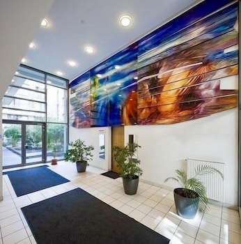 Quality Point Apartment 5/44
