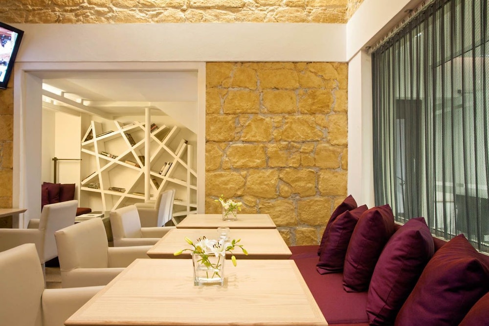 The Classic Hotel Nicosia - Handwritten Collection 39/62