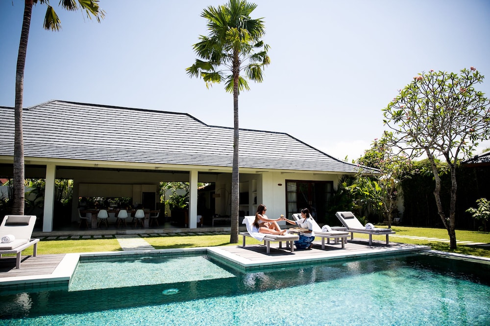Villa Senara 3/50