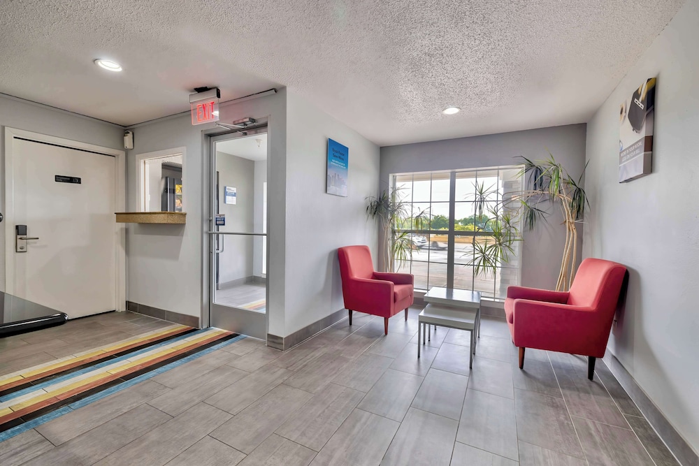 Studio6 Dallas, TX - North - Richardson 50/67