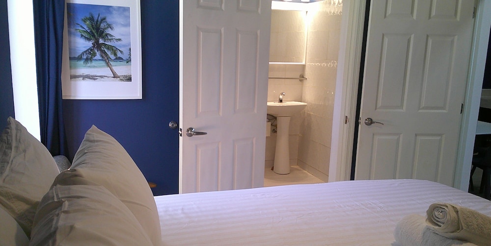 E&amp;J Boutique Residences 13/50