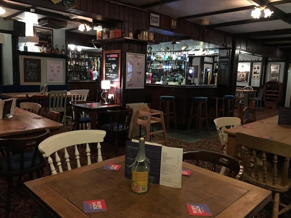 The Bugle Inn 33/49
