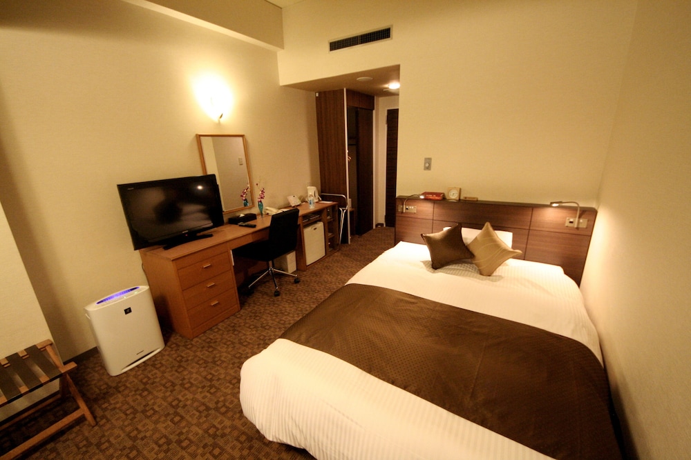 Superior, Single Bed, City View, East Wing