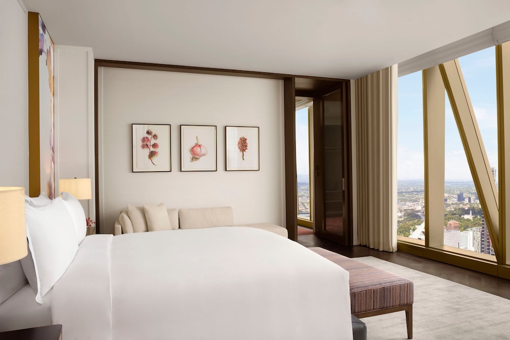 The Ritz-Carlton, Melbourne 7/48