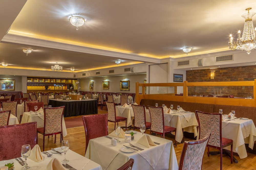 Dooleys Hotel Waterford City 32/57