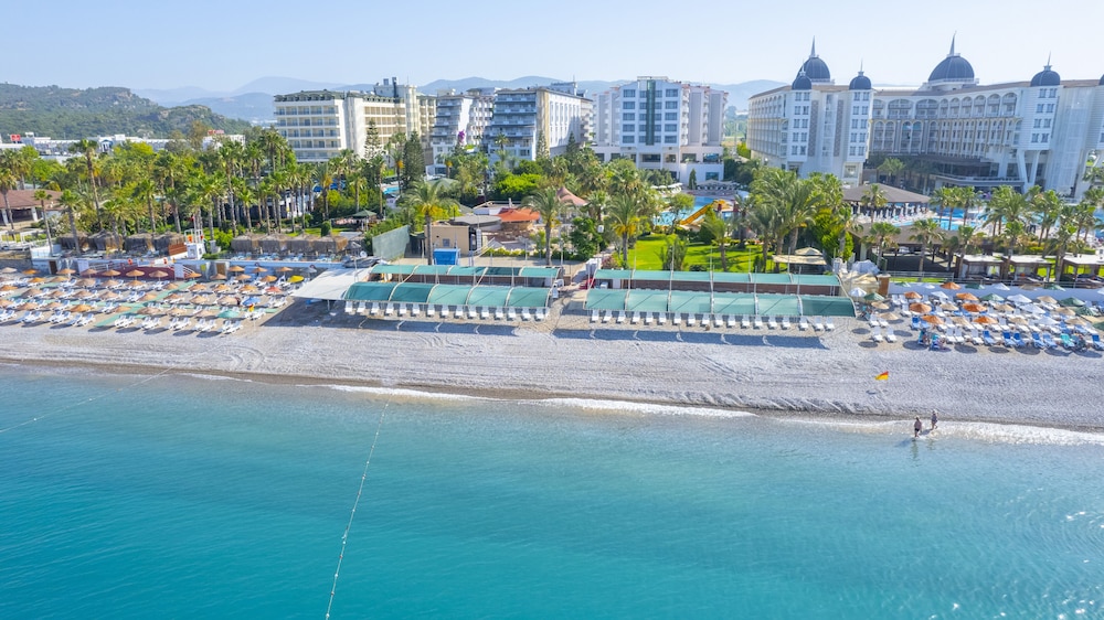 Stella Beach Hotel 60/62