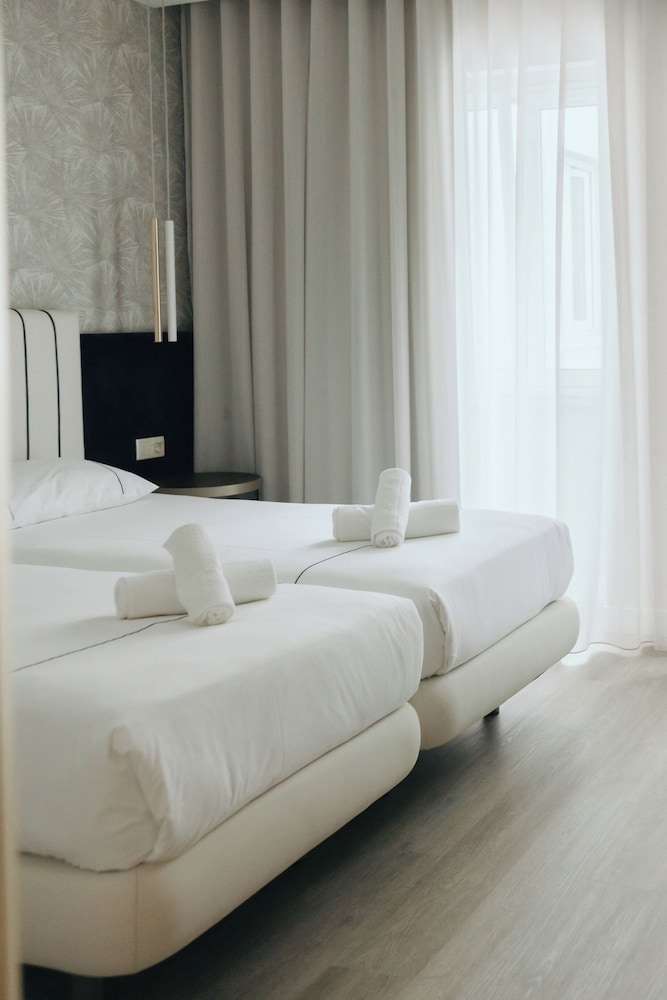 M'Ar De Ar Auria Hotel 14/47