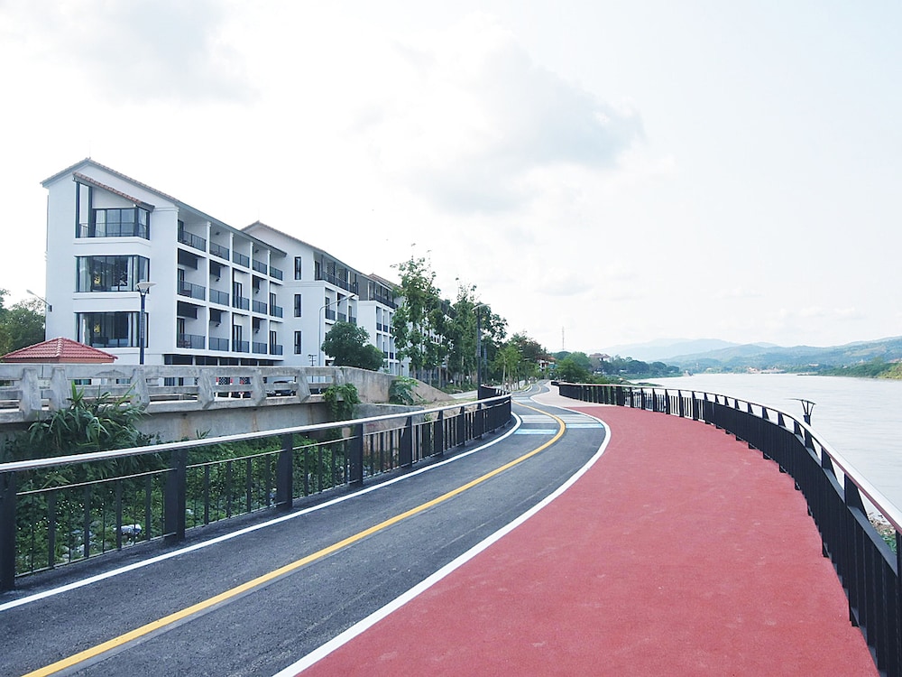 FORTUNE RIVER VIEW CHIANG KHONG 6/50