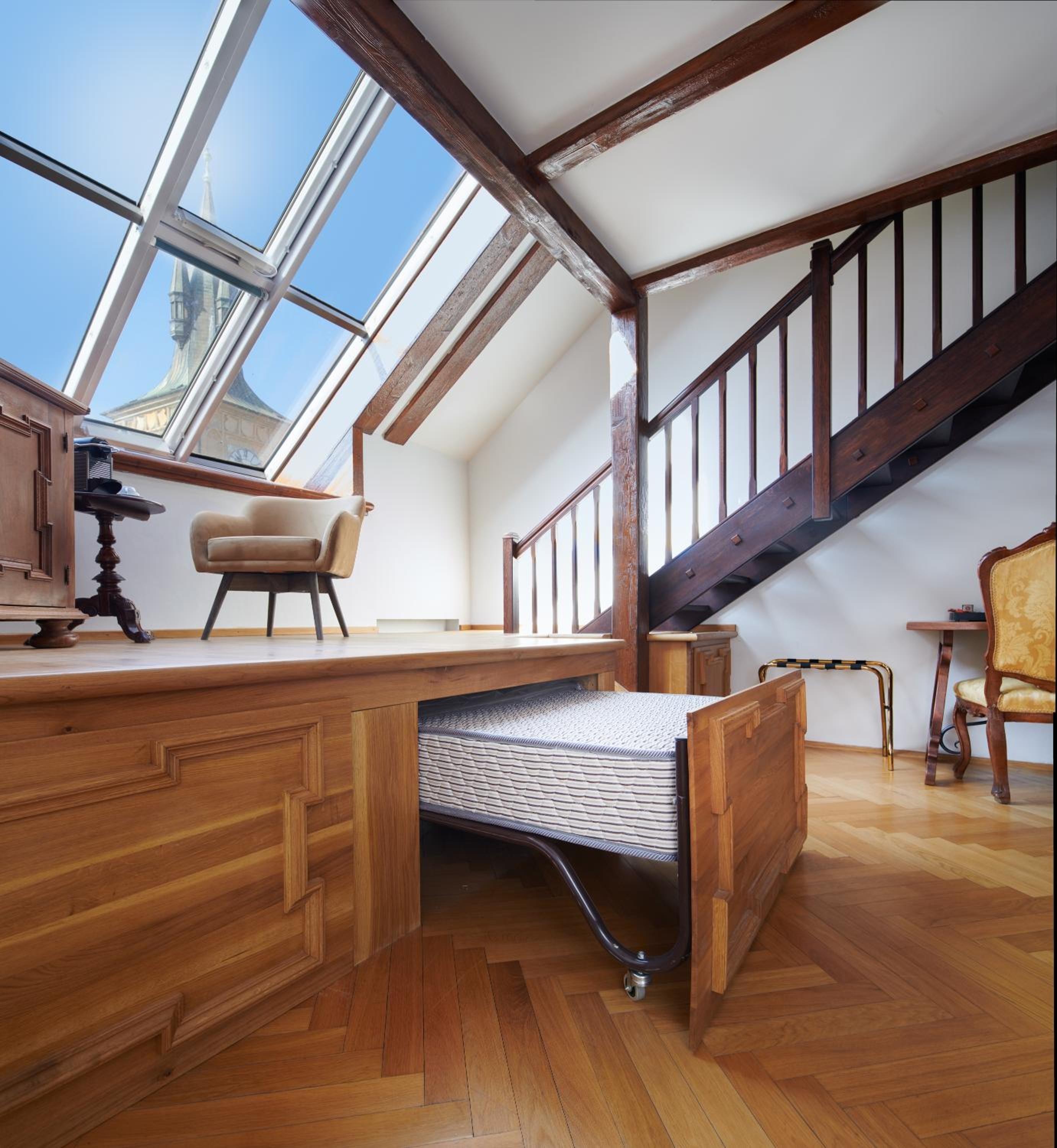 Prestige, Suite, Castle View