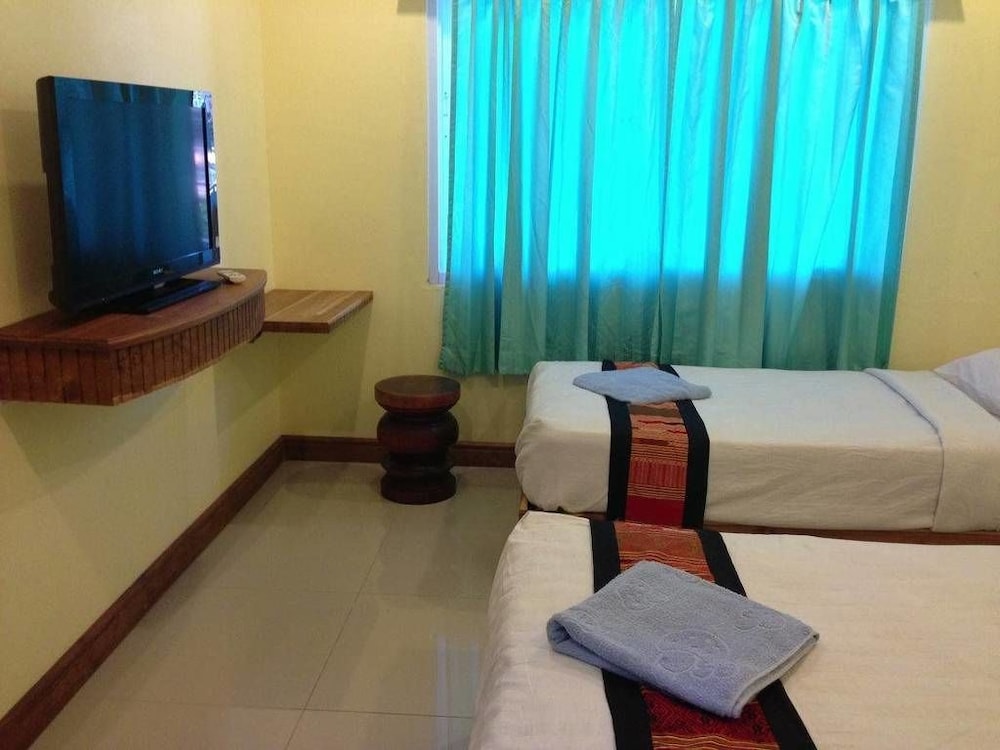 Lankham Hotel 13/23