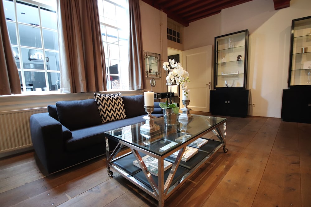 Steenhof Suites 27/50