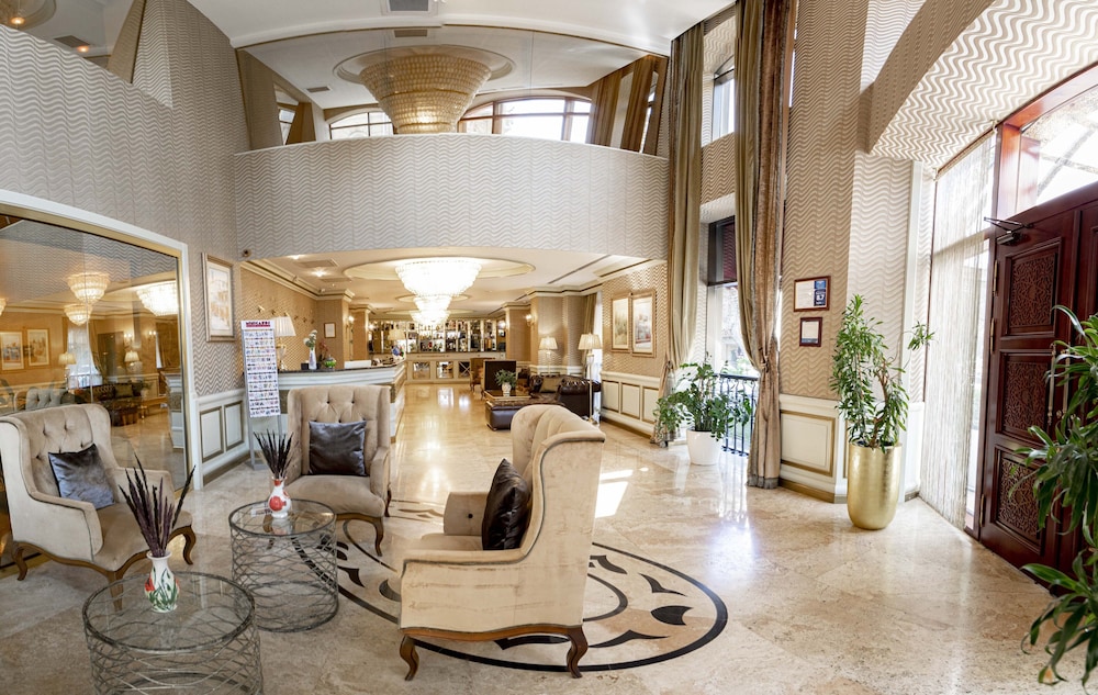 Sapphire Inn Hotel 23/37