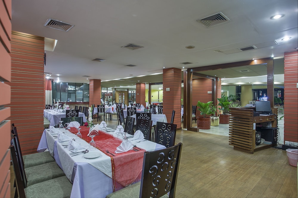 ROSE VIEW HOTEL 45/64