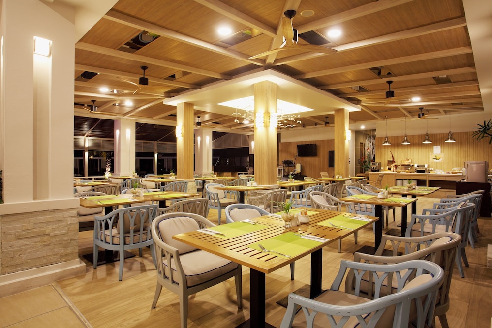 Access Resort & Villas 59/70