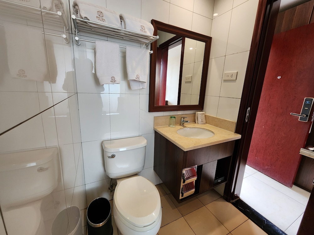 Dmall Hotel 48/50