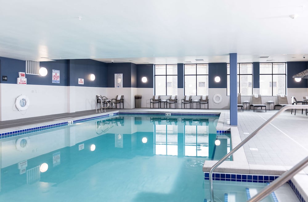 Hampton Inn & Suites La Crosse/Downtown 3/63