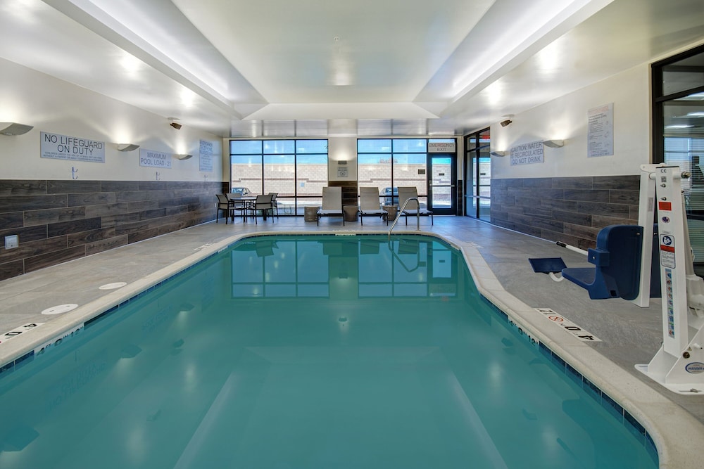 Fairfield Inn & Suites Lancaster Palmdale 13/34