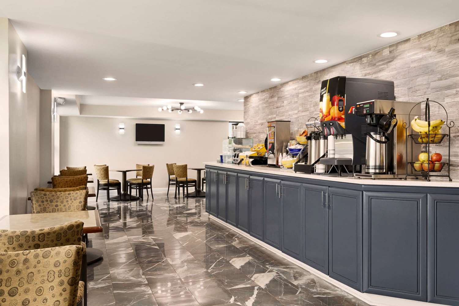 Days Inn By Wyndham Rock Hill 14/18