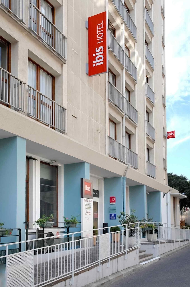Ibis Millau 3/55