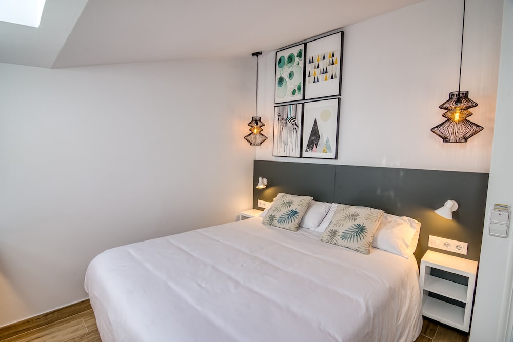 Hostal La Isla 3/32