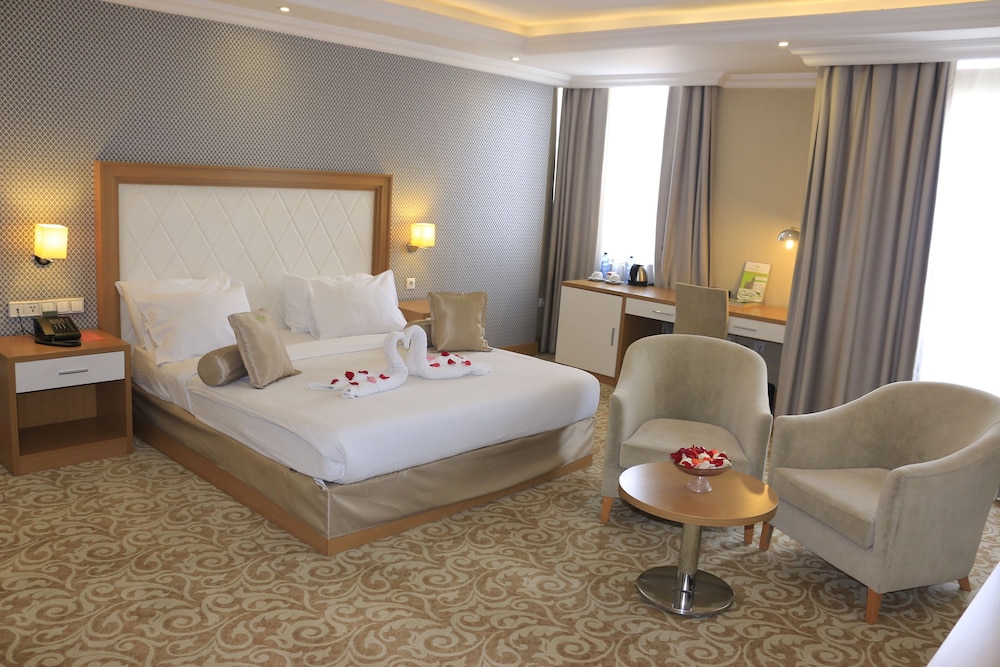 Momona Hotel 15/64