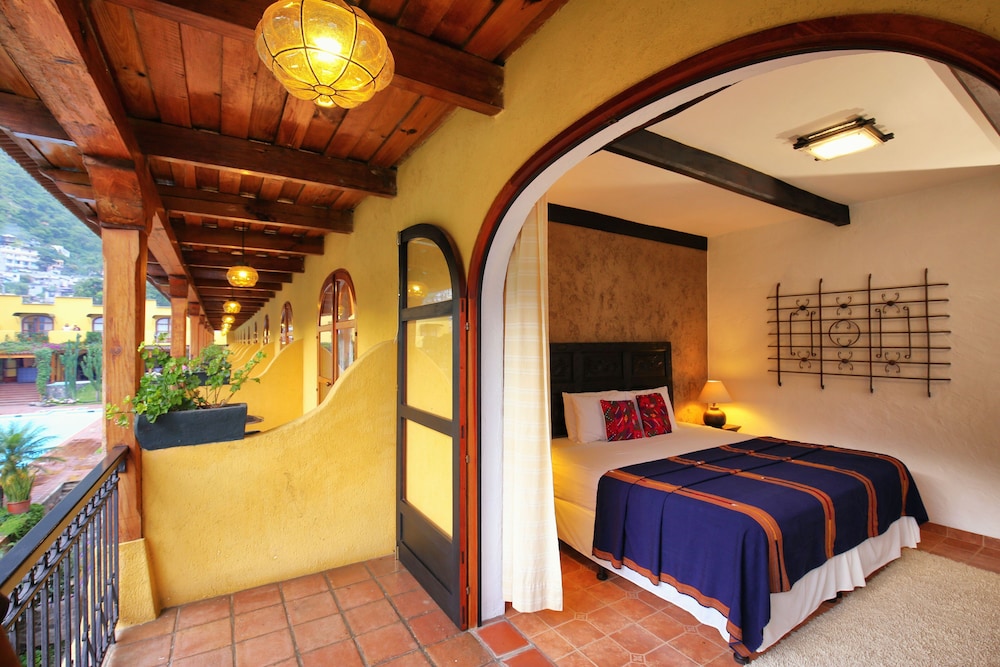 VILLA SANTA CATARINA 17/48