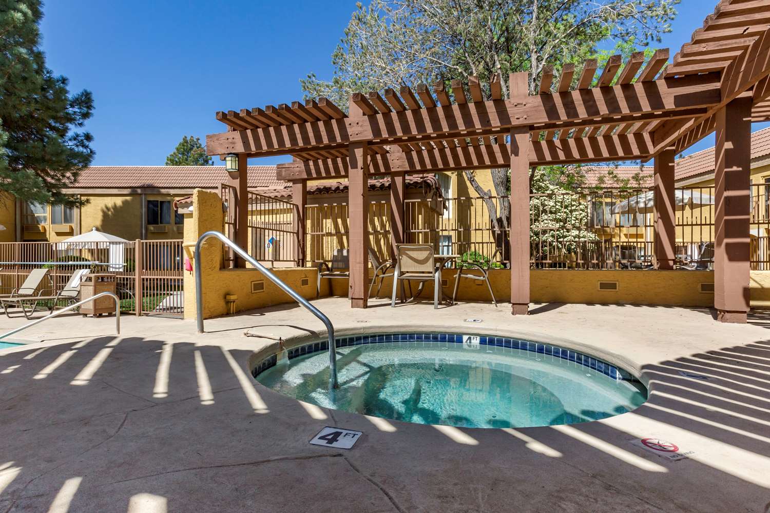 Best Western Airport Albuquerque Inn Suites Hotel & Suites 19/40